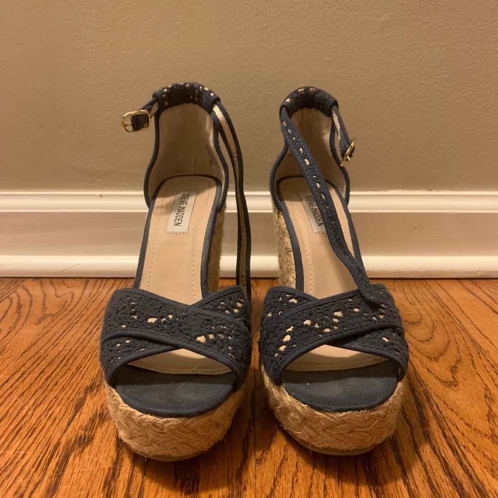 Steve Madden Marrvil Wedges blue size 9